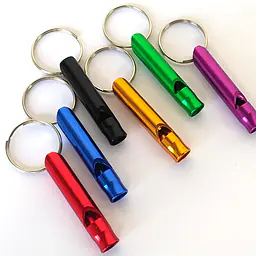 Брелок - Свисток алюминиевый, 5 см, разные цвета
